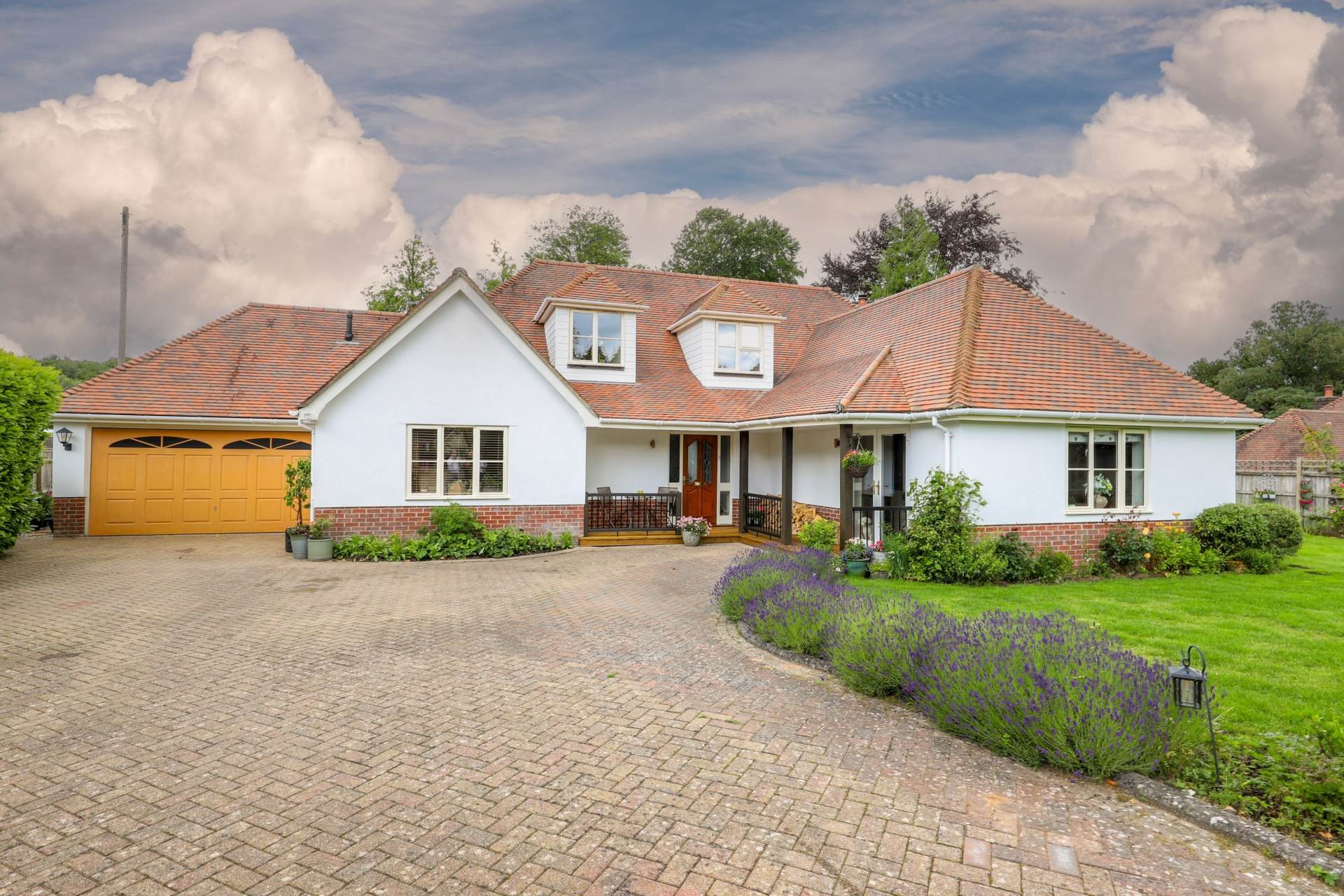 4 Bed Chalet For Sale In Charlton Manor, Charlton Marshall, (Ref: 713933), DT11