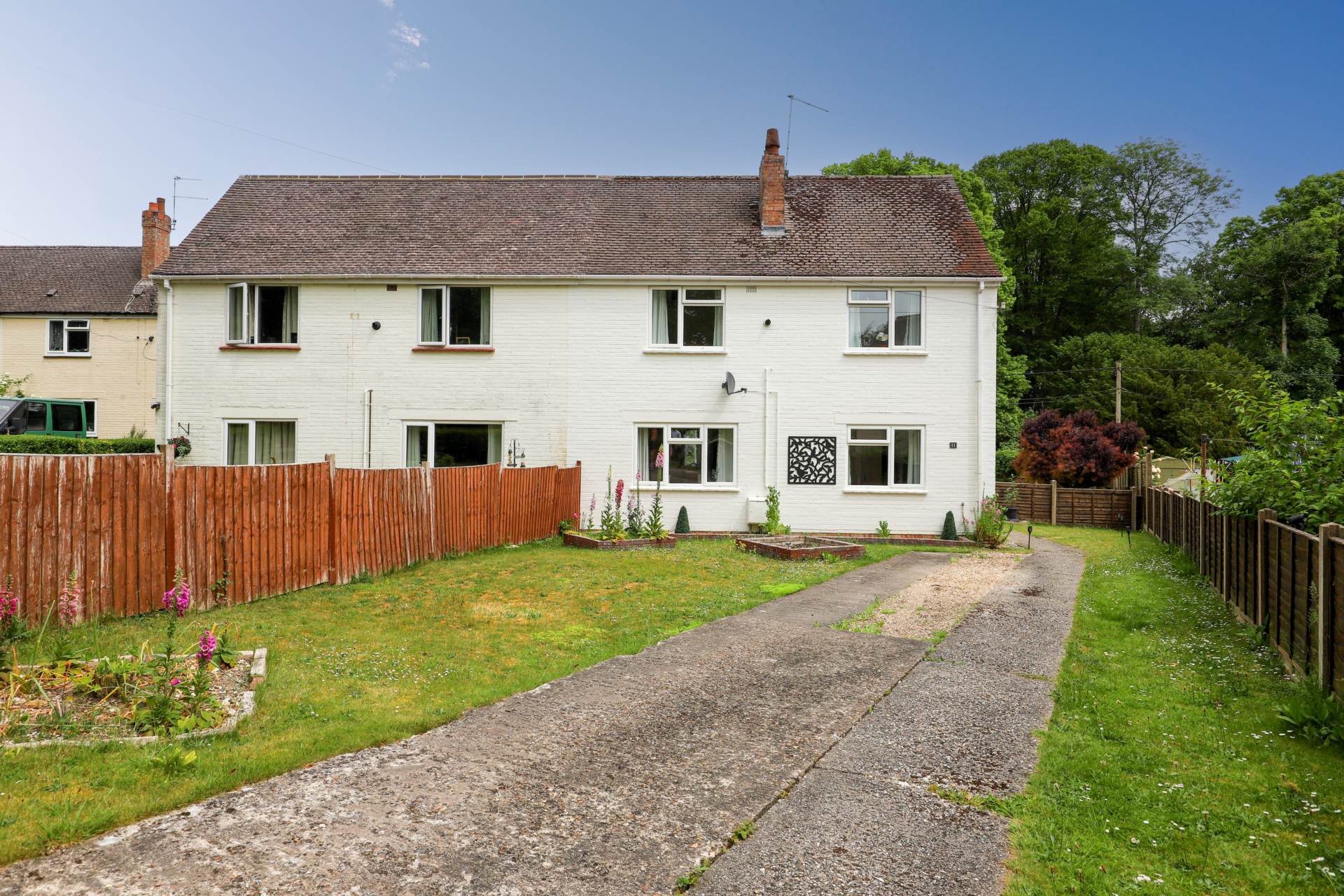 3 Bed Semi-Detached House For Sale In Forum View, Bryanston, (Ref: 719940), DT11