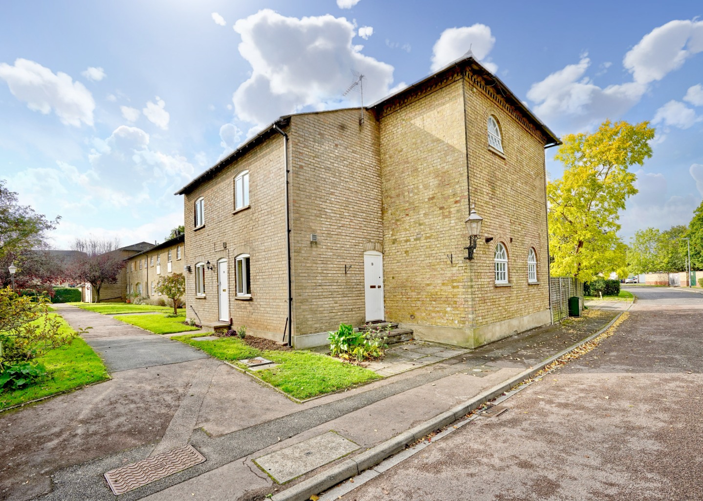 3 bed end of terrace house for sale in Limes Park Road, St. Ives, PE27