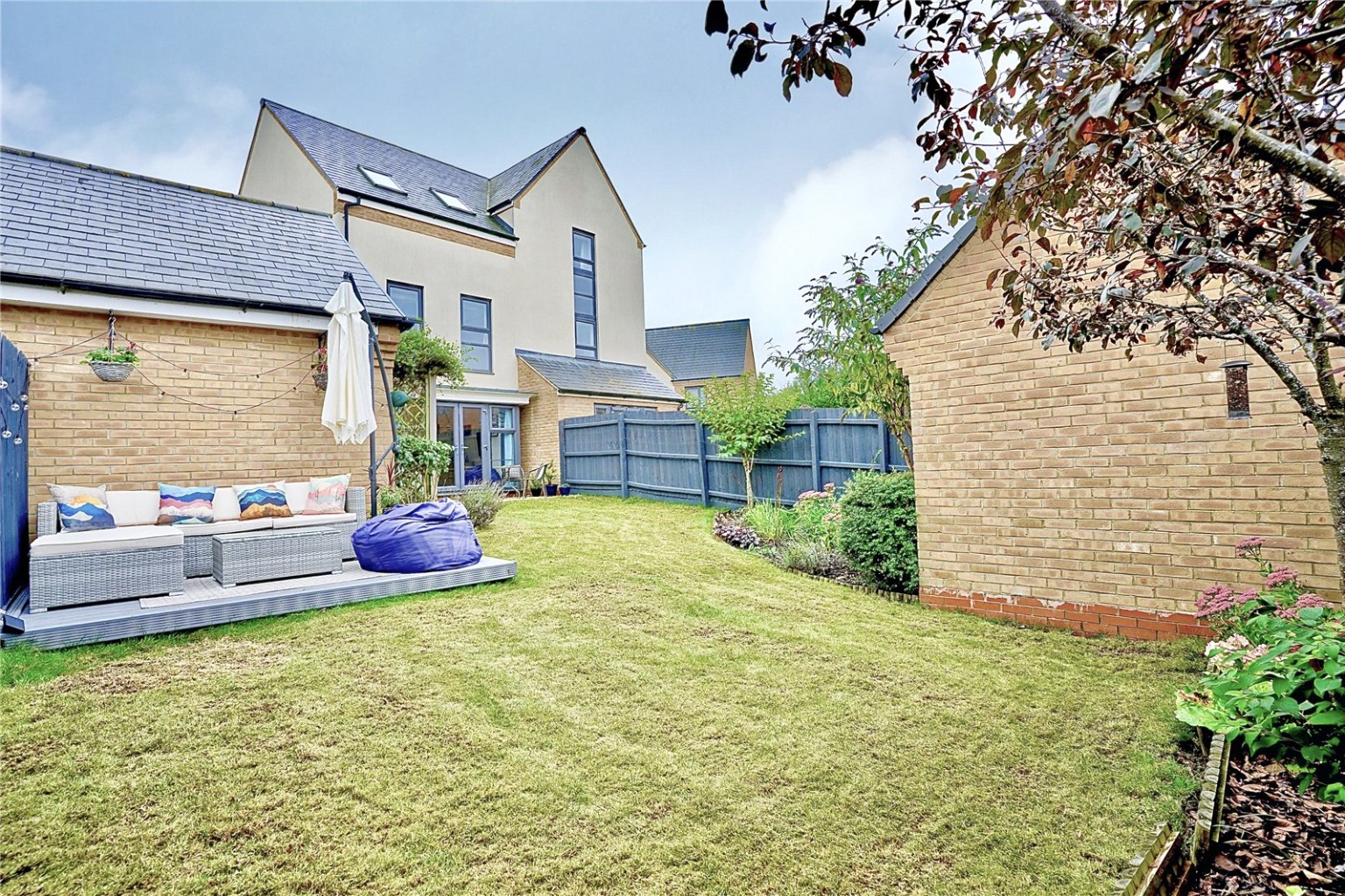 3 bed semi-detached house for sale in Trinity Way, Cambridge  - Property Image 4