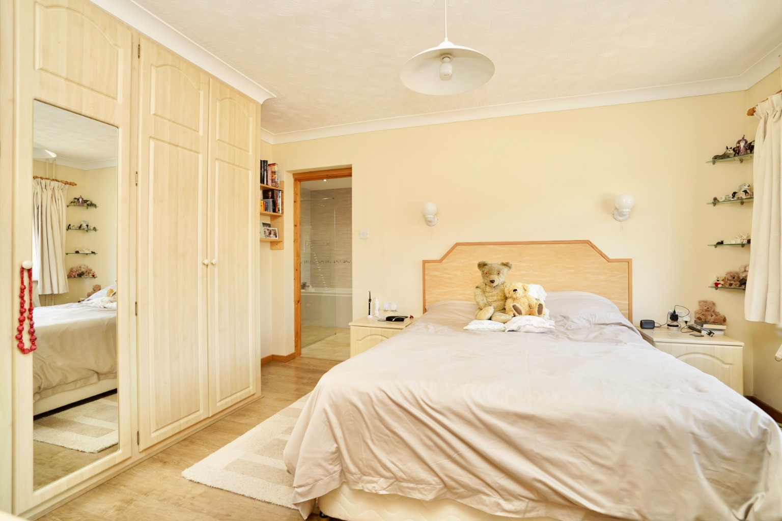 3 bed detached bungalow for sale in Earith Road, Cambridge 7