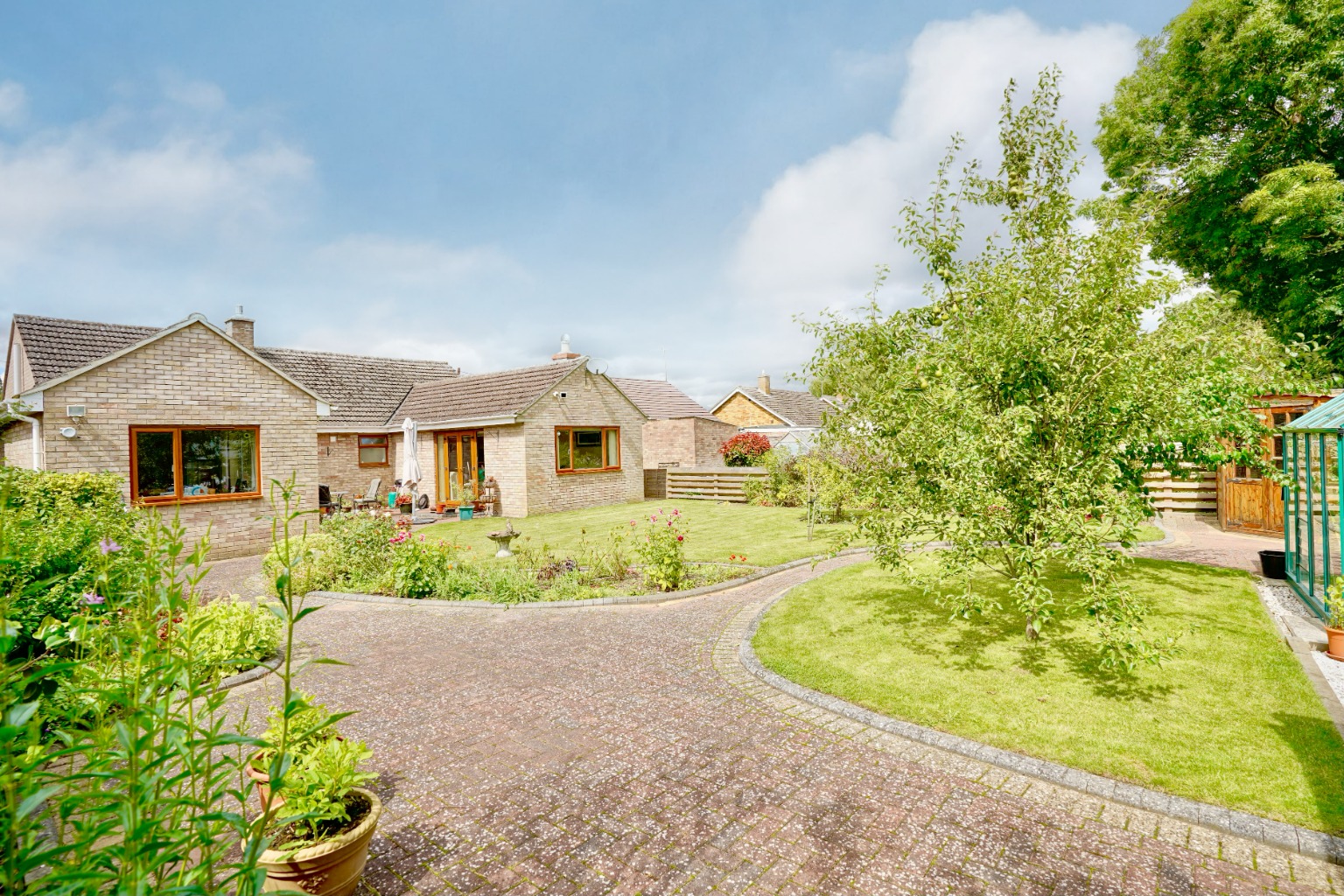 3 bed detached bungalow for sale in Earith Road, Cambridge 13