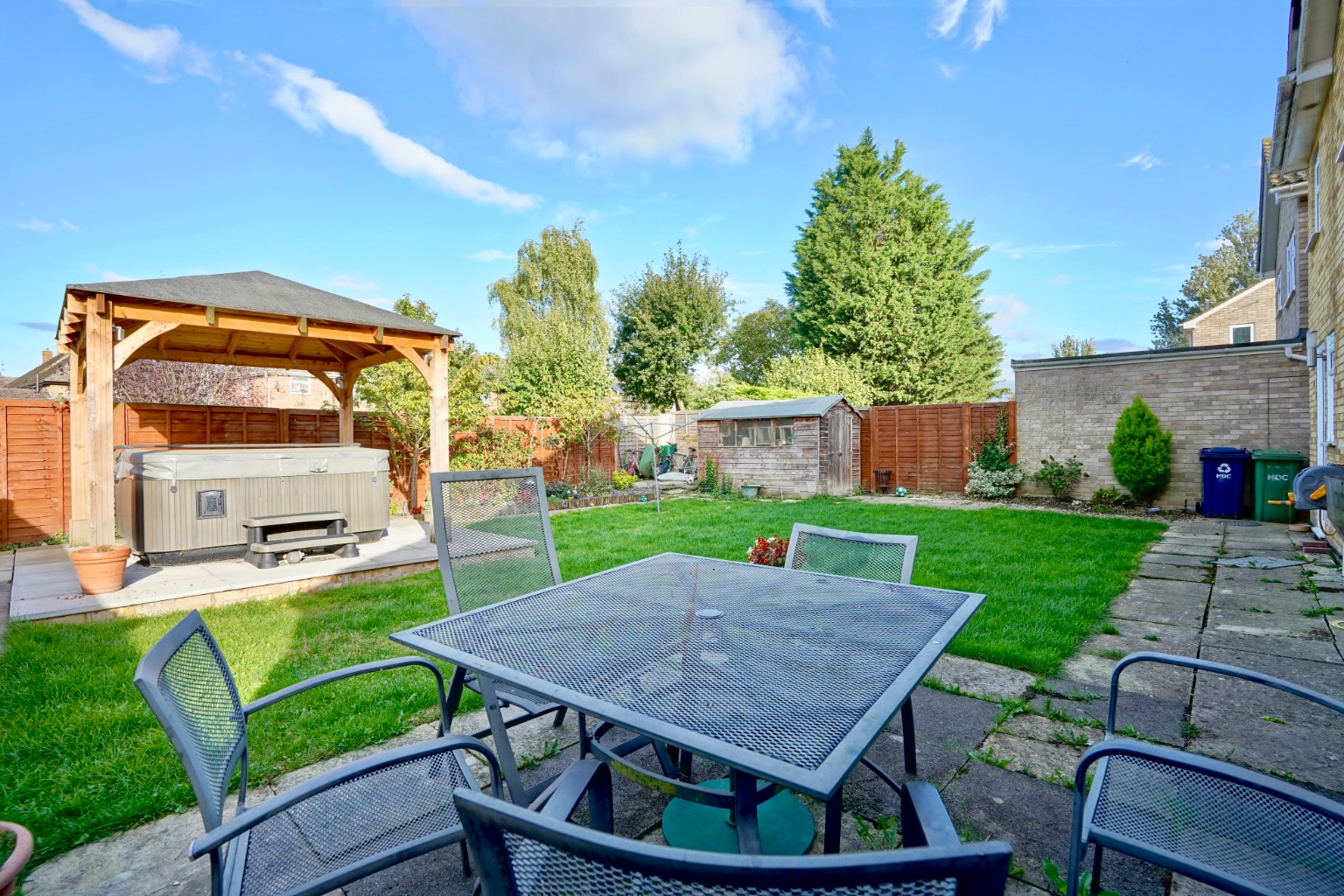 5 bed detached house for sale in West Leys, St. Ives 1