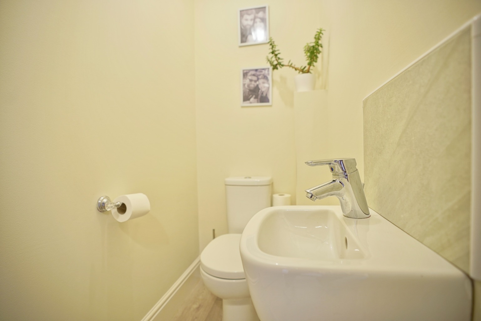 3 bed detached house for sale in Apple Tree Close, Huntingdon 6