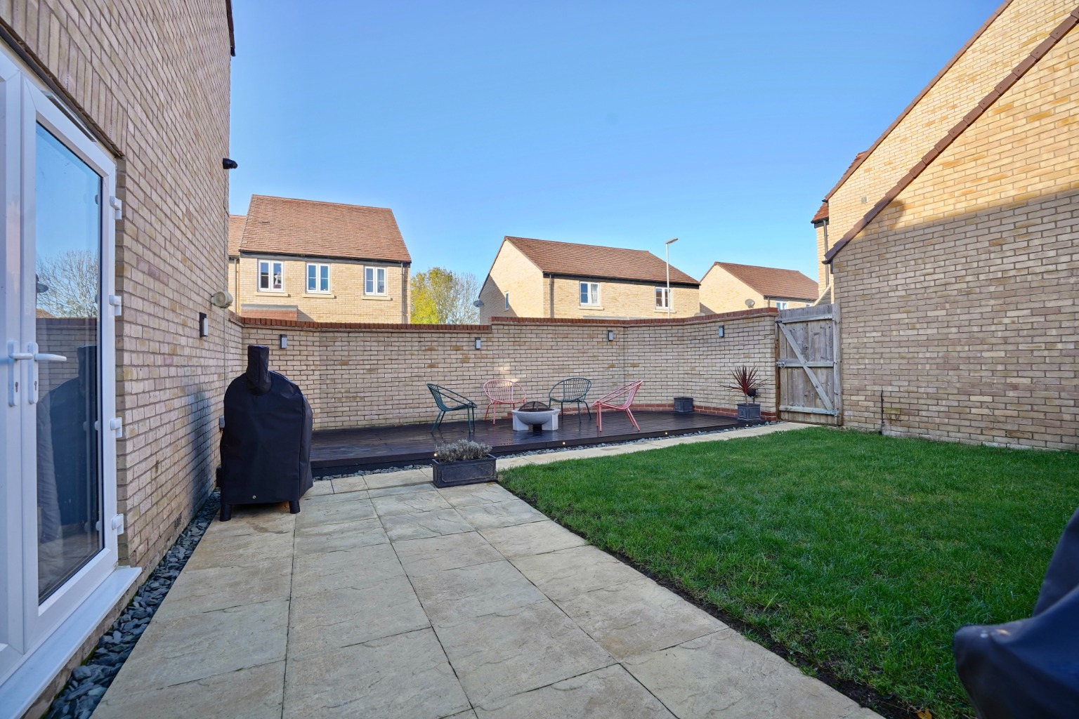3 bed detached house for sale in Apple Tree Close, Huntingdon  - Property Image 13