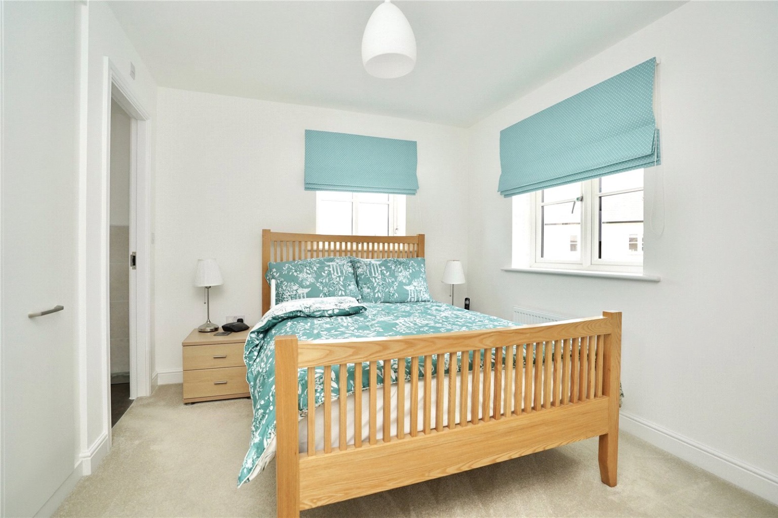 4 bed detached house for sale in Garnatte Drive, Huntingdon 8