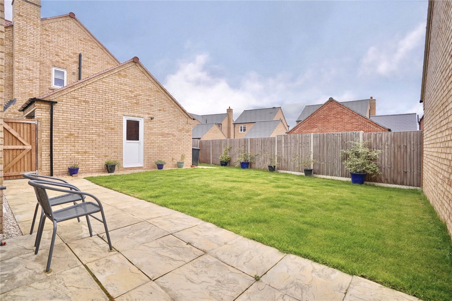 4 bed detached house for sale in Garnatte Drive, Huntingdon  - Property Image 4