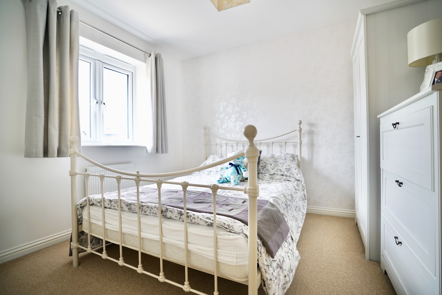 3 bed end of terrace house for sale in Skylark Place, Cambridgeshire 9