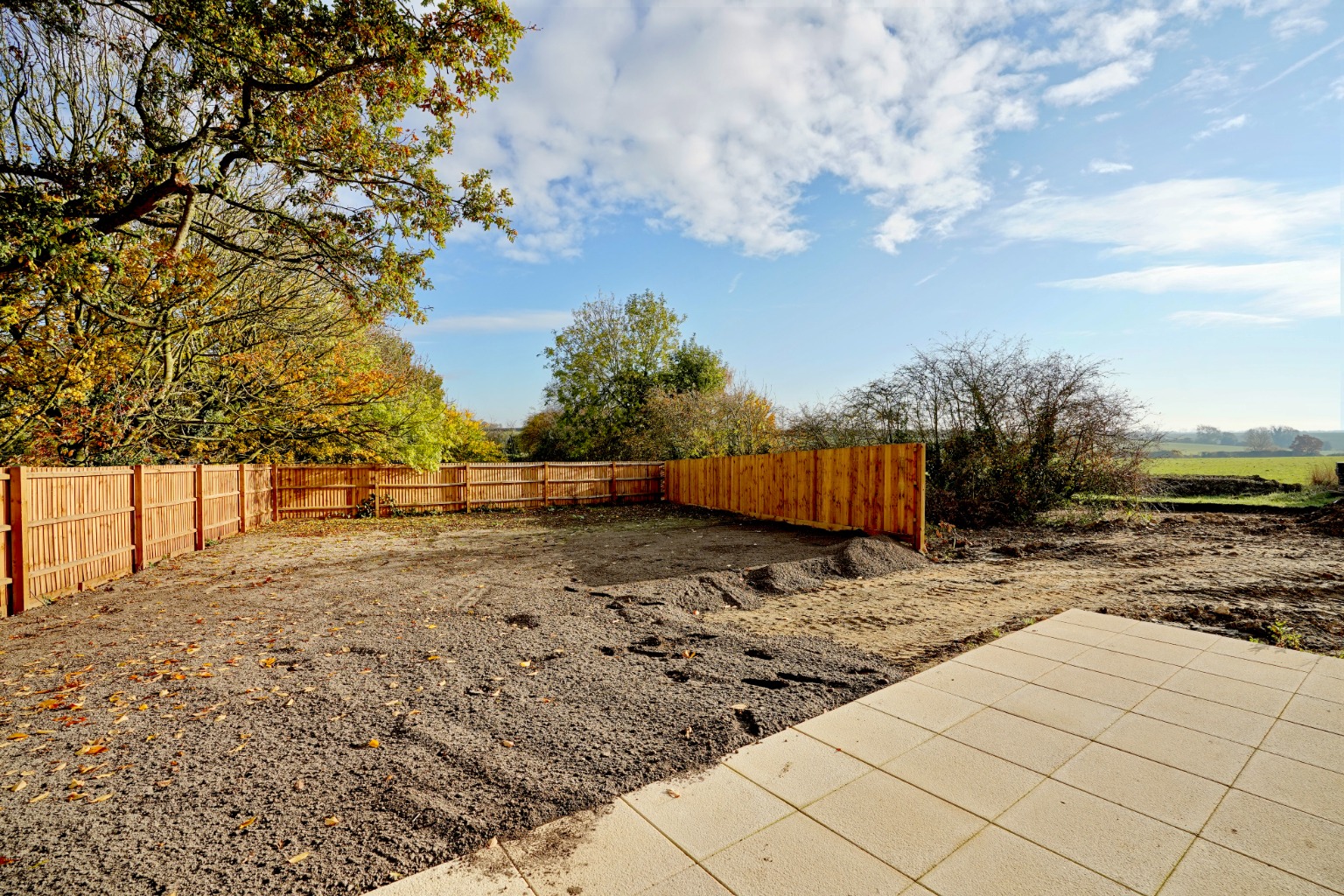 4 bed detached house for sale in Mill Road, Huntingdon 3