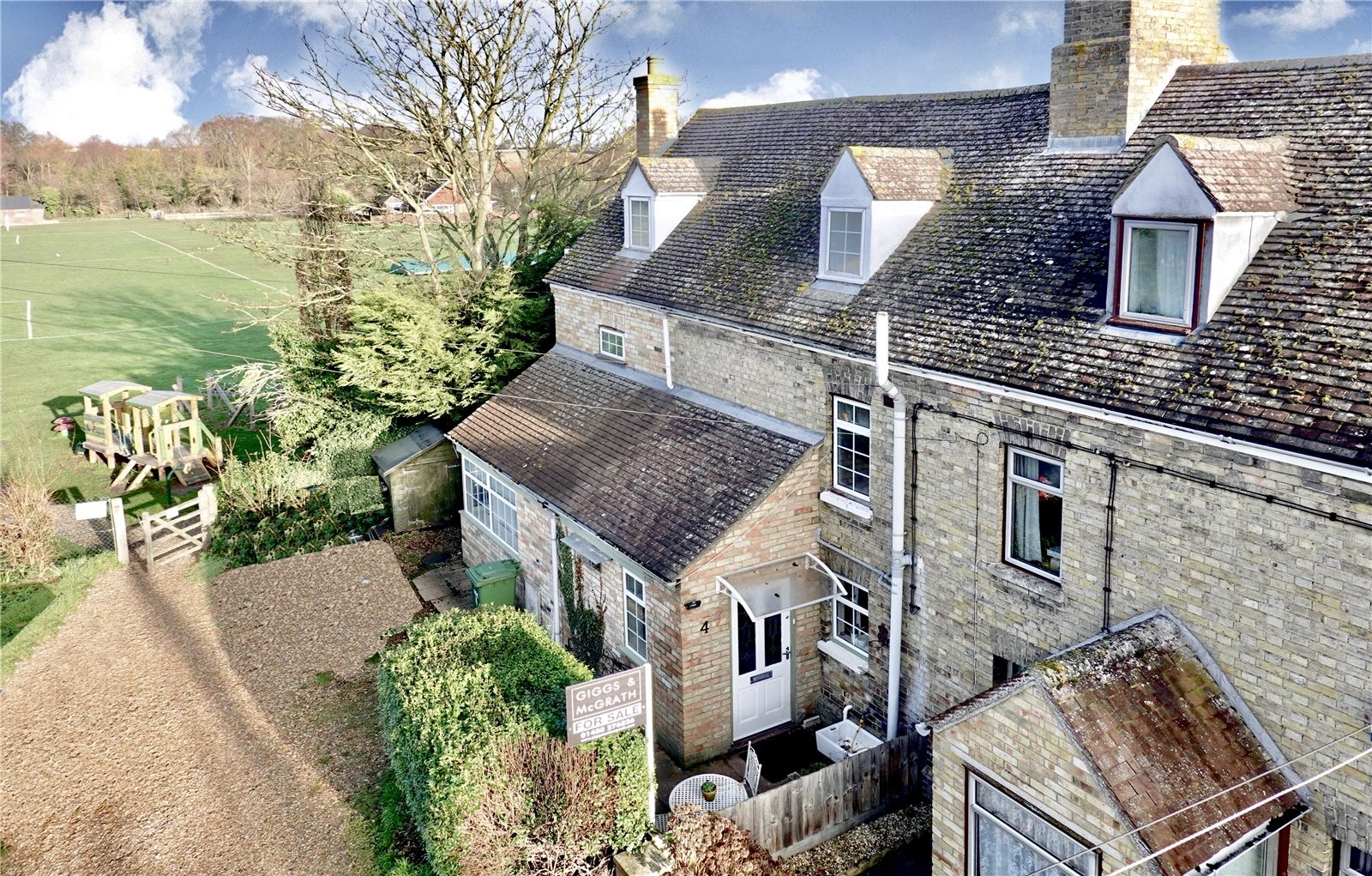 4 bed semi-detached house for sale in Laughton's Lane, Huntingdon 1