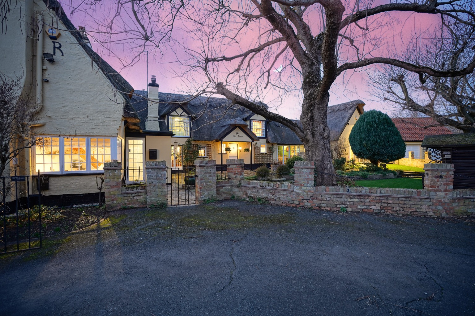 5 bed detached house for sale in Holywell Front, St. Ives  - Property Image 20