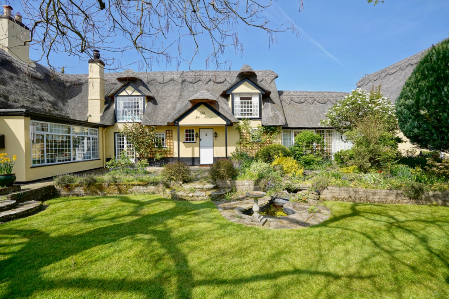 5 bed detached house for sale in Holywell Front, St. Ives  - Property Image 5