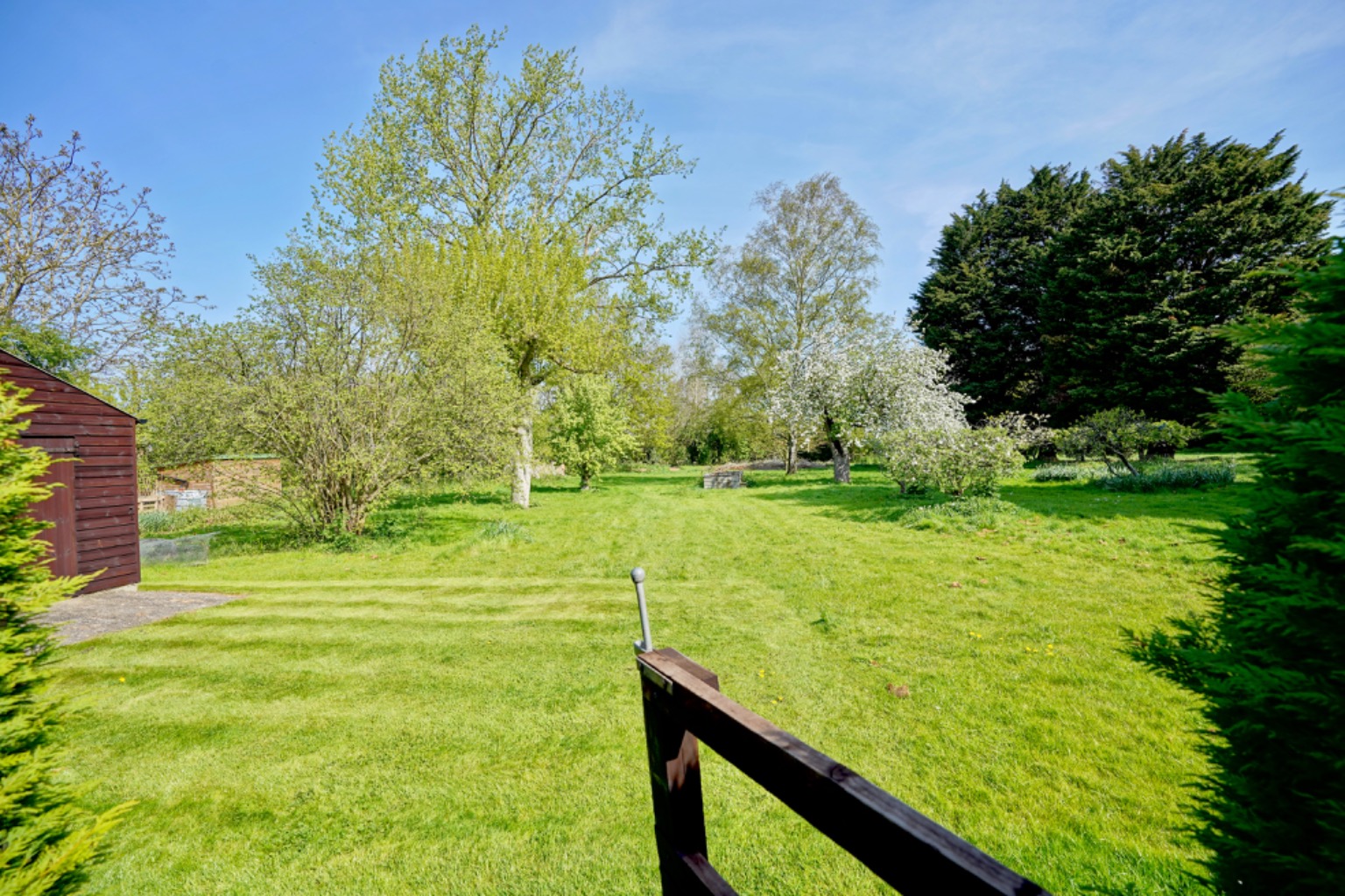 5 bed detached house for sale in Holywell Front, St. Ives  - Property Image 4