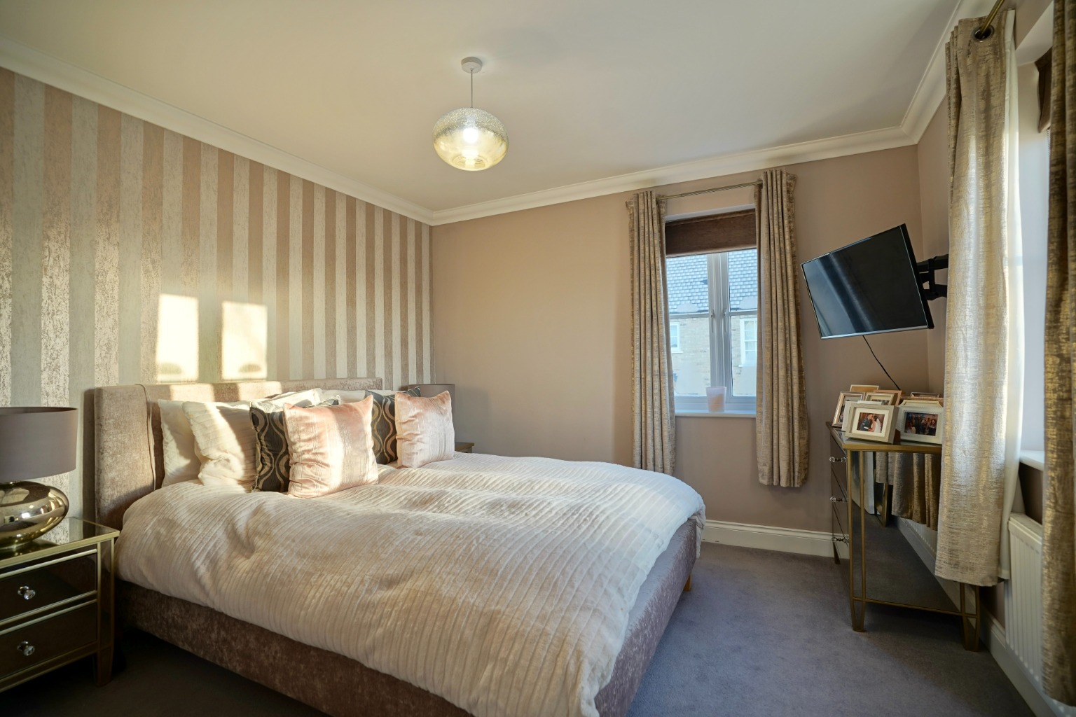 3 bed detached house for sale in Swynford Road, Huntingdon 7