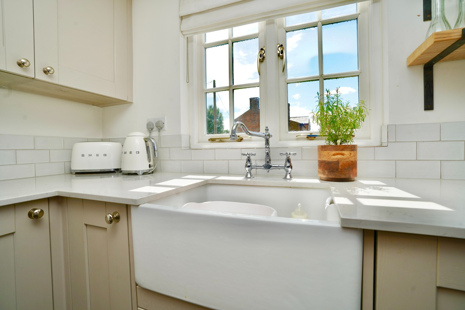 2 bed detached house for sale in Honey Hill, Huntingdon  - Property Image 9