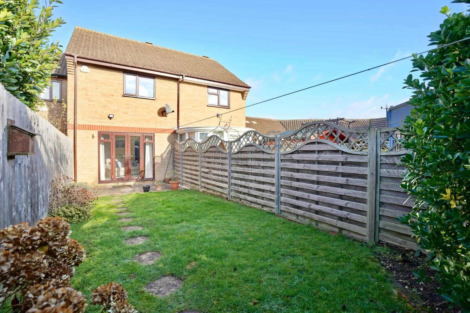 2 bed terraced house for sale in Vermuyden Way, Cambridge 8