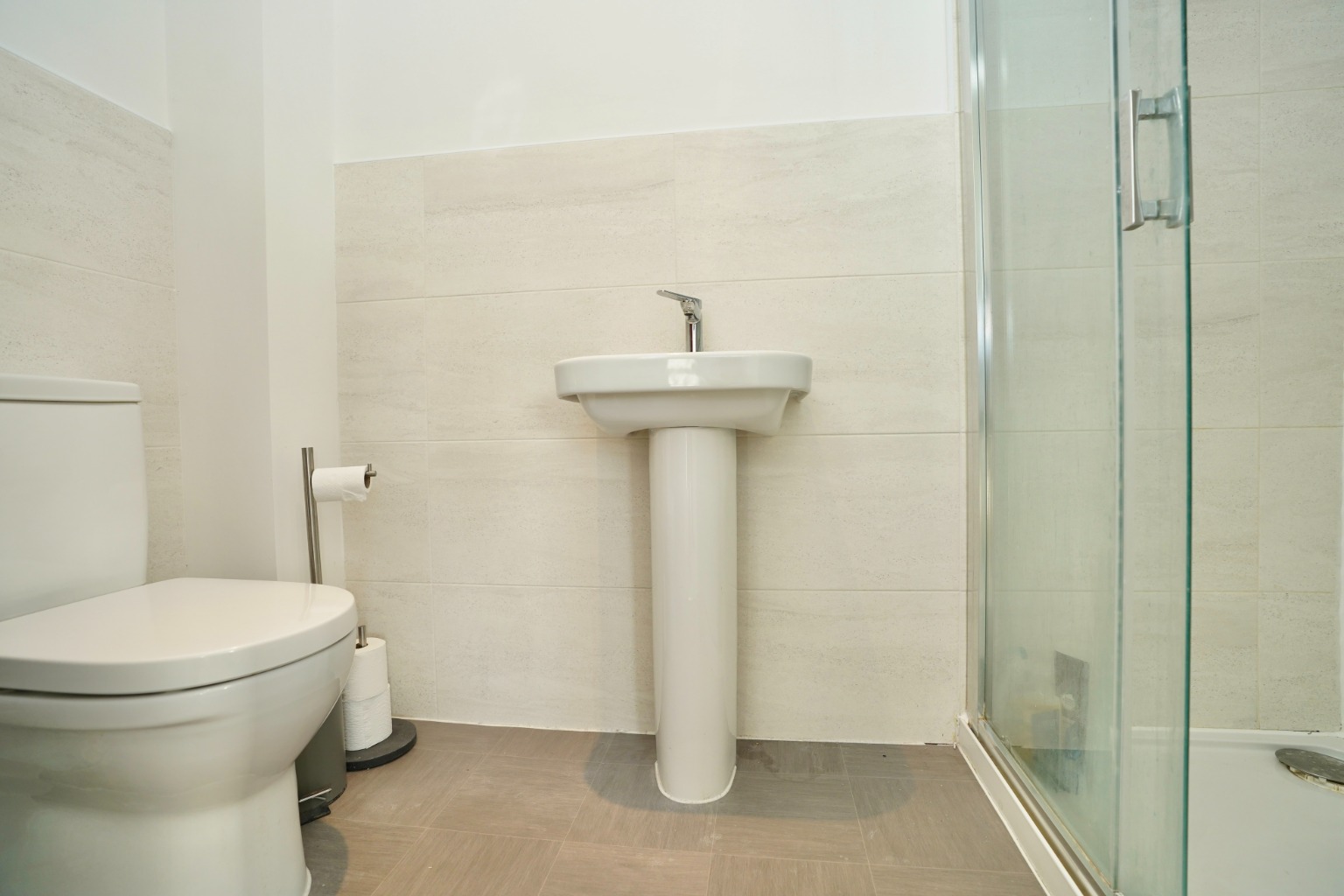 4 bed detached house for sale in Somning Close, Huntingdon  - Property Image 9