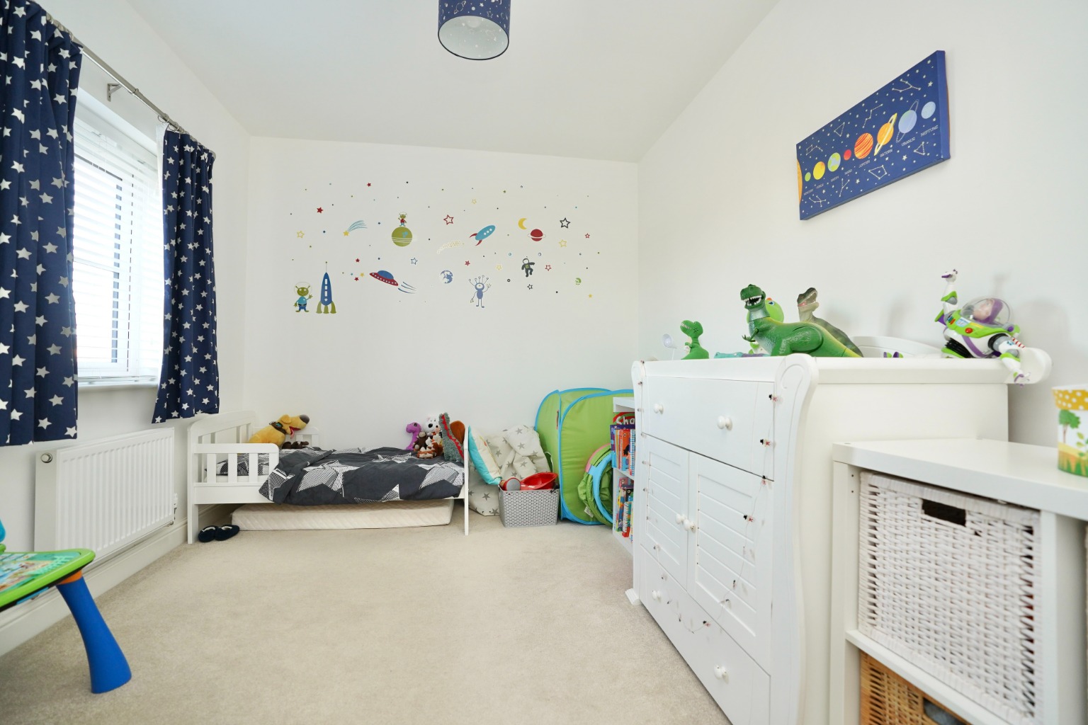 4 bed detached house for sale in Somning Close, Huntingdon 10