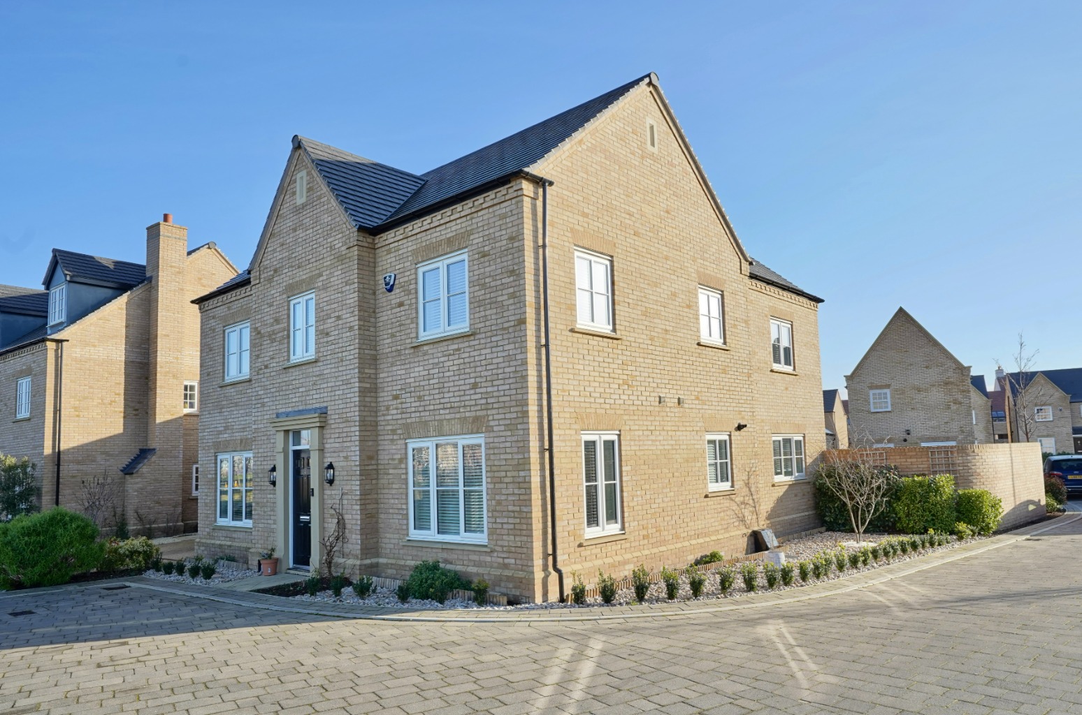 4 bed detached house for sale in Somning Close, Huntingdon  - Property Image 15