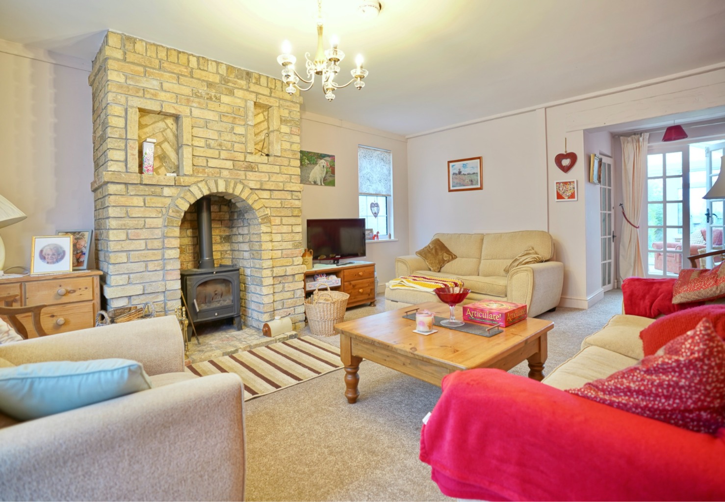 6 bed detached house for sale in Rectory Road, Huntingdon 2