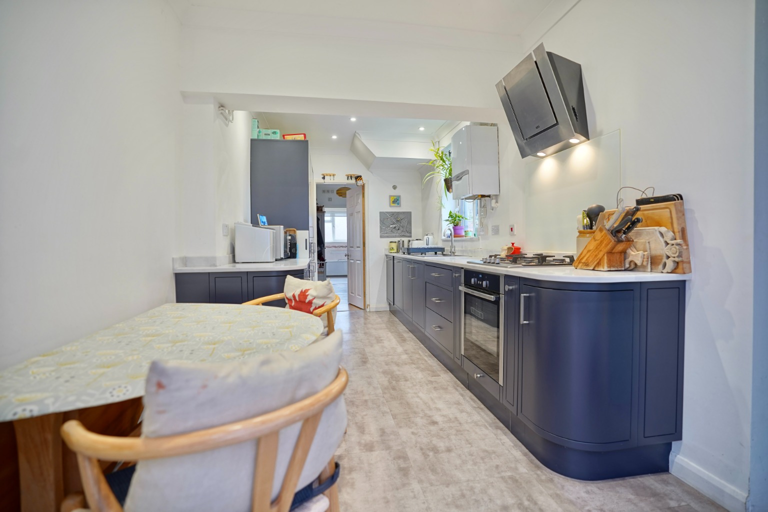 4 bed semi-detached house for sale in Miller Way, Huntingdon  - Property Image 6