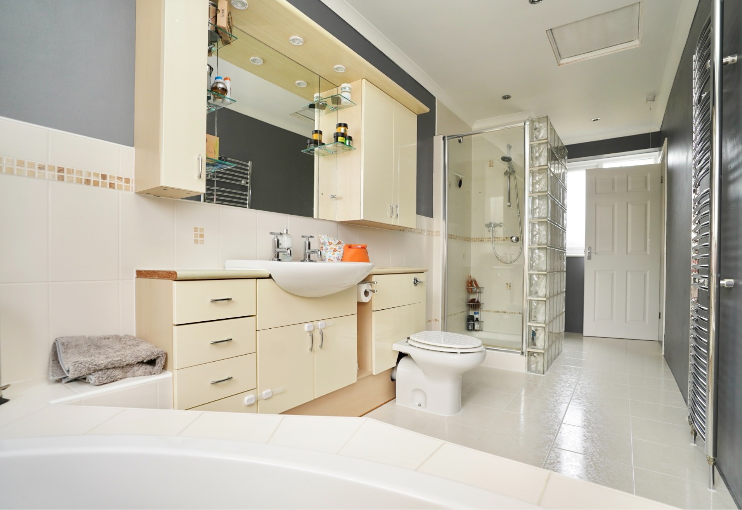 3 bed semi-detached house for sale in Cambridge Road, Huntingdon  - Property Image 15