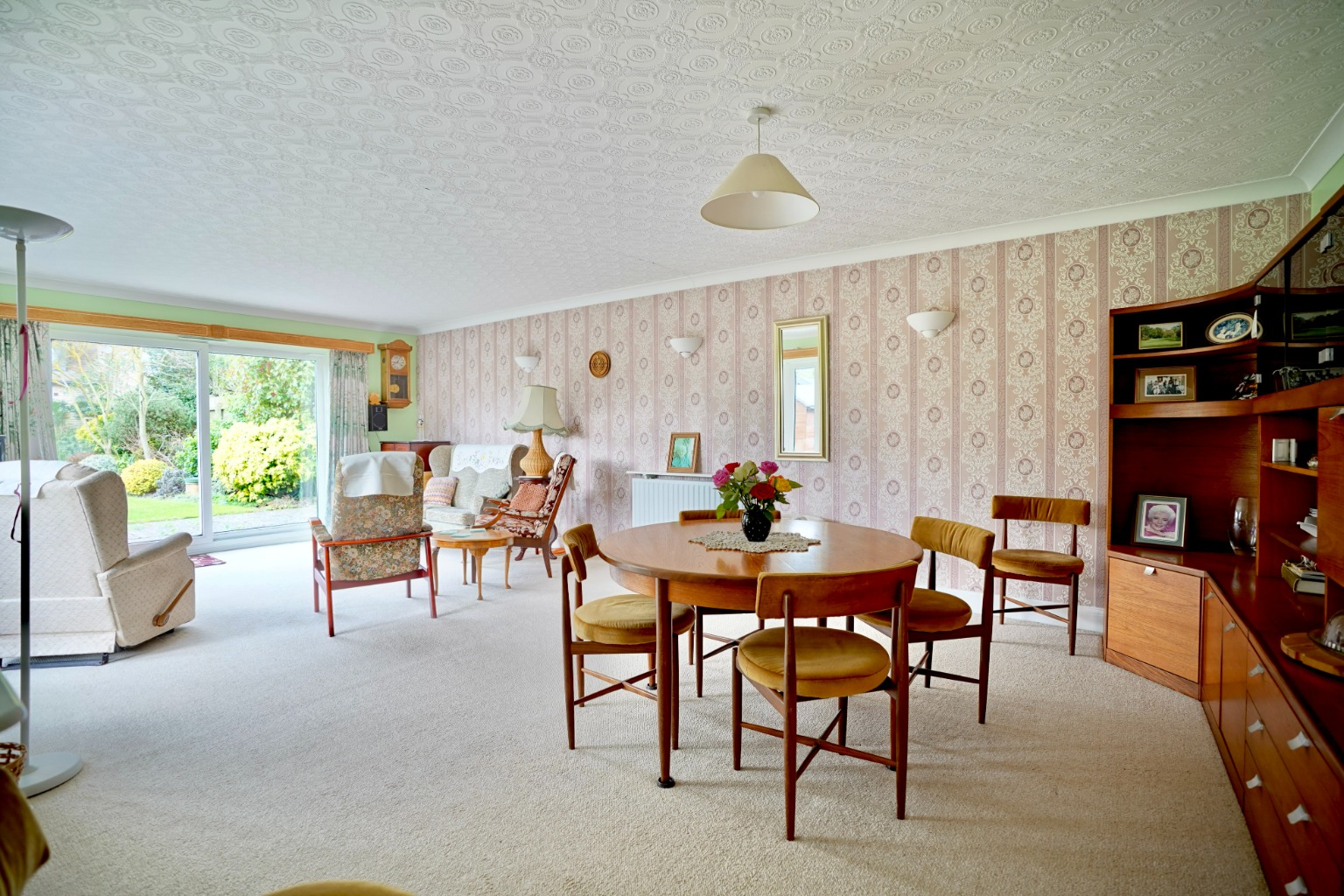 4 bed detached house for sale in Glebe Road, Huntingdon 2