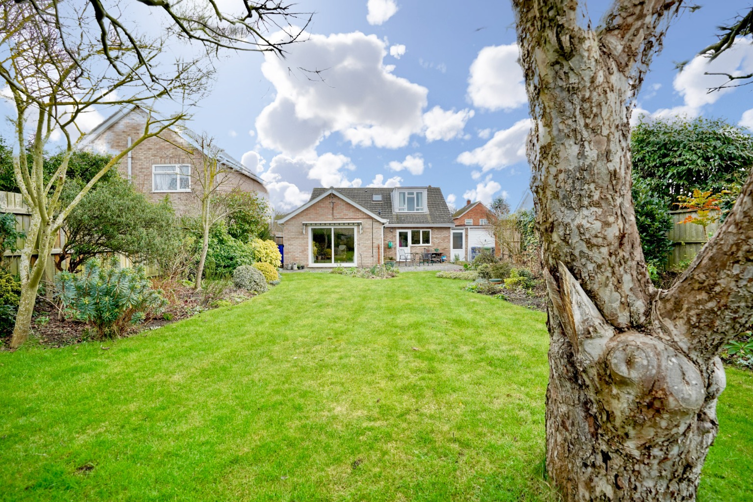 4 bed detached house for sale in Glebe Road, Huntingdon  - Property Image 4