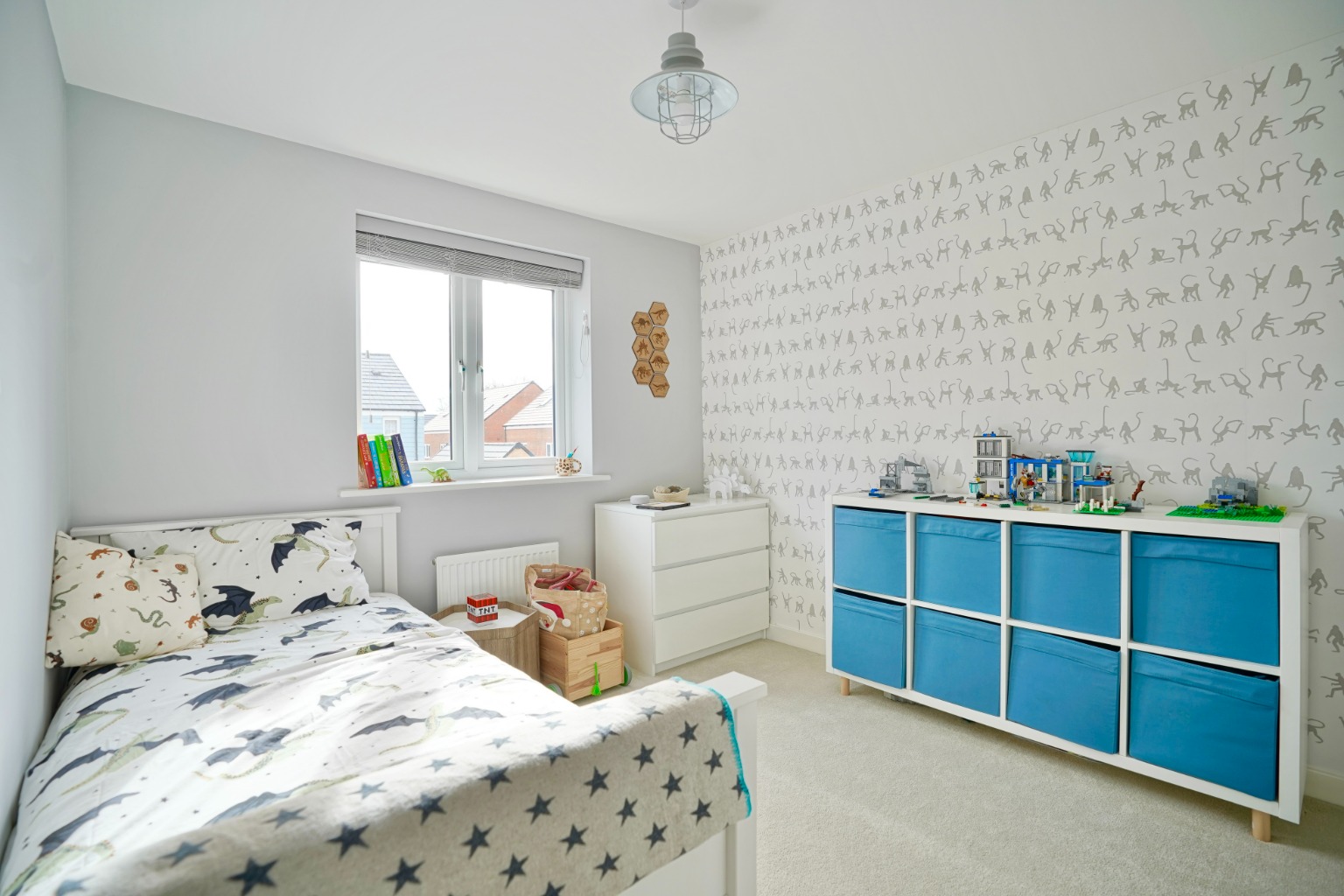 4 bed detached house for sale in Bloomfield Drive, Huntingdon 12