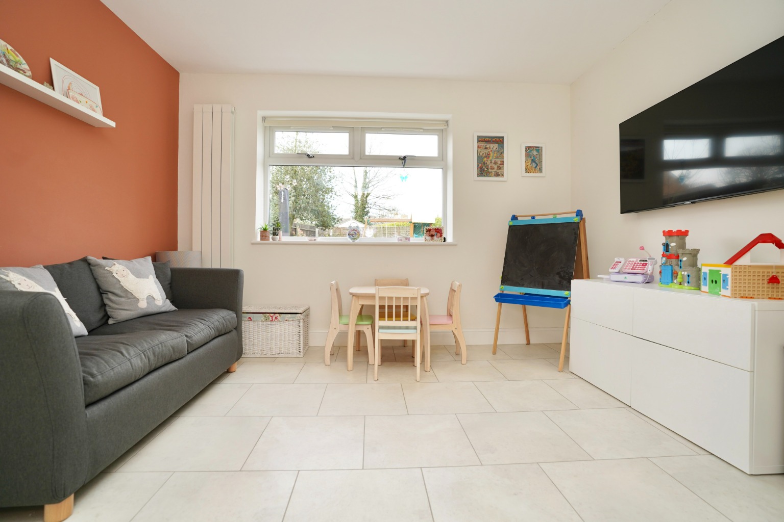 5 bed detached house for sale in Bramley Grove, Huntingdon 5