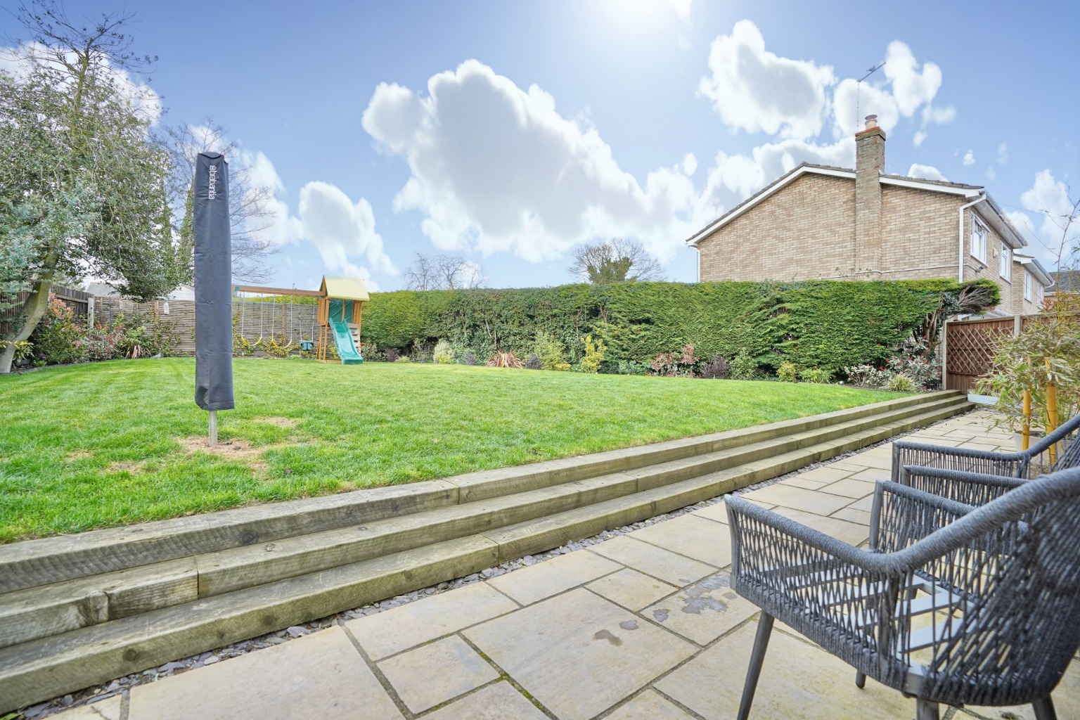 5 bed detached house for sale in Bramley Grove, Huntingdon  - Property Image 21