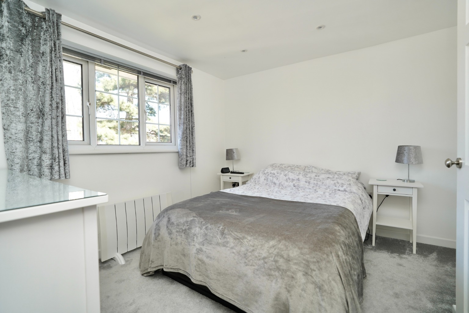 2 bed end of terrace house for sale in Woodbrook Close, Cambridge  - Property Image 6