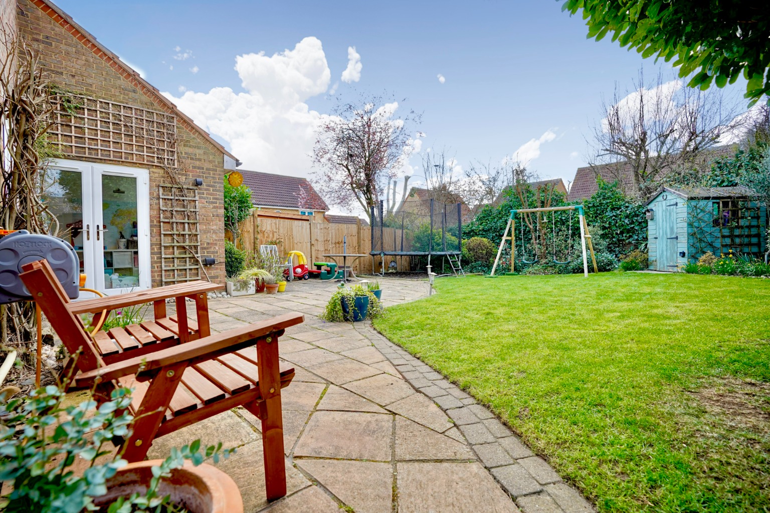 4 bed detached house for sale in Owl Way, Huntingdon  - Property Image 2