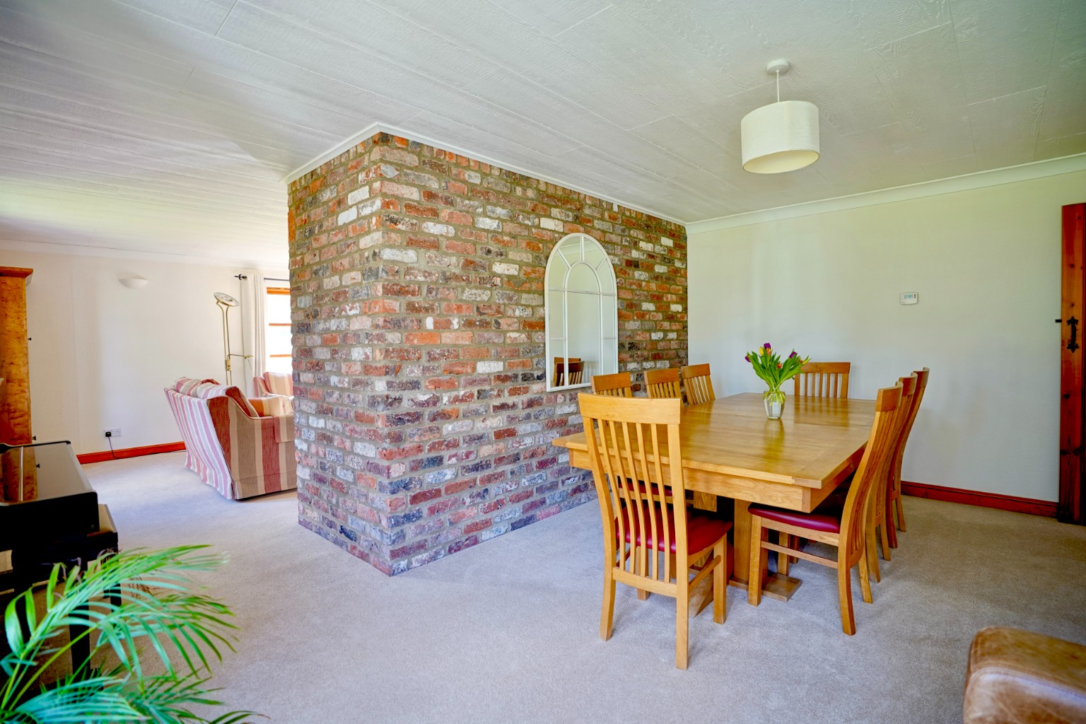 3 bed detached bungalow for sale in Church Lane, Huntingdon 6