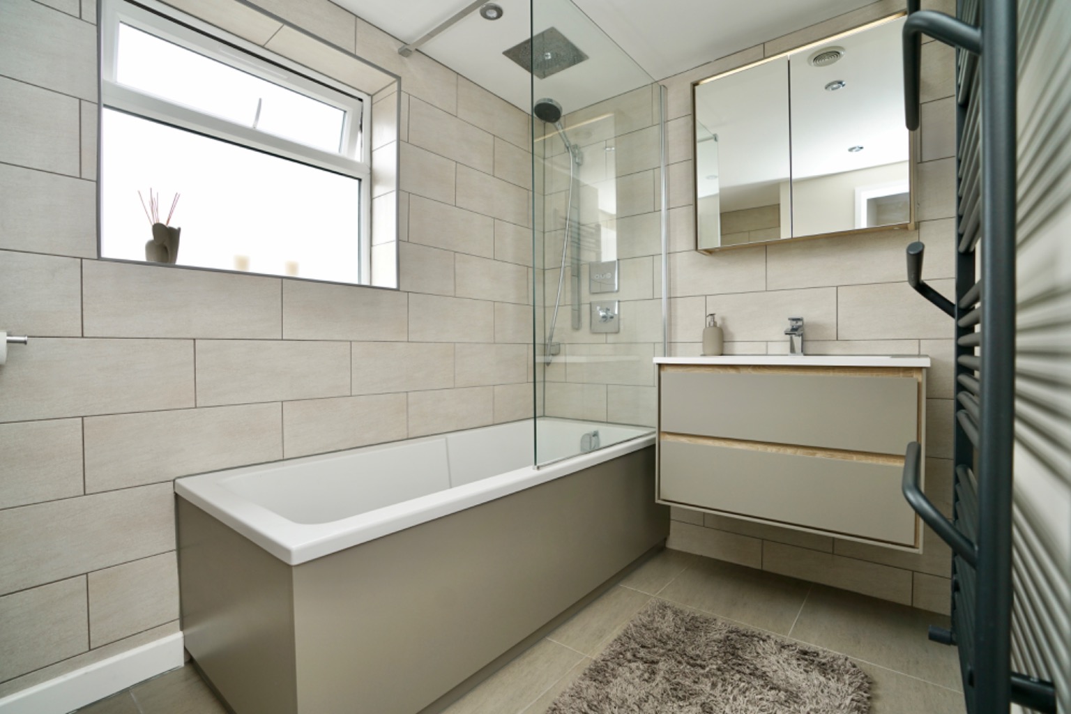 3 bed semi-detached house for sale in Wiltshire Road, Huntingdon  - Property Image 10