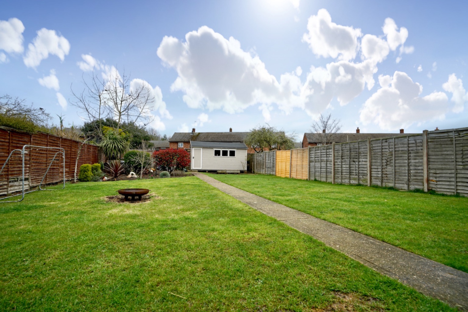 3 bed semi-detached house for sale in Wiltshire Road, Huntingdon  - Property Image 4