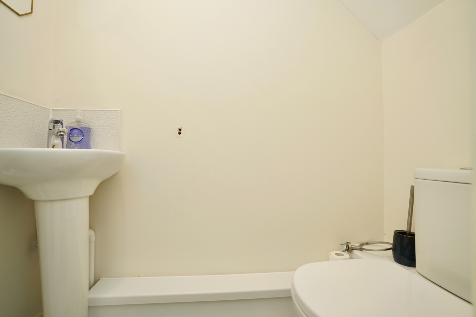 2 bed semi-detached house for sale in Cuckoo Way, Cambridge  - Property Image 7