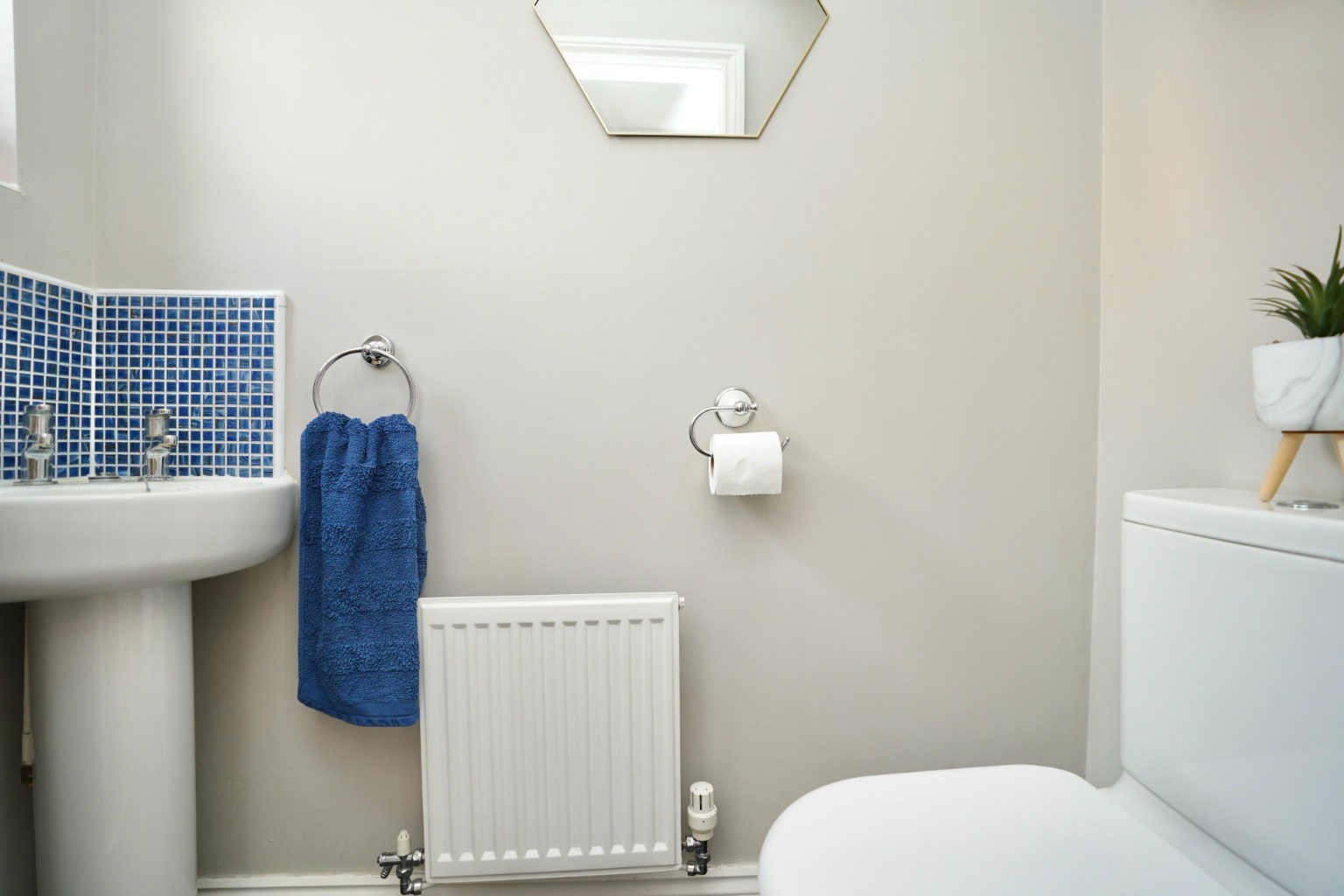 2 bed end of terrace house for sale in Windmill Place, Cambridge 6