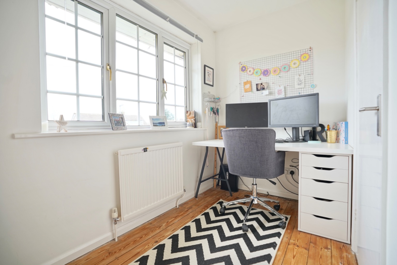 3 bed terraced house for sale in Meadow Way, Huntingdon  - Property Image 12