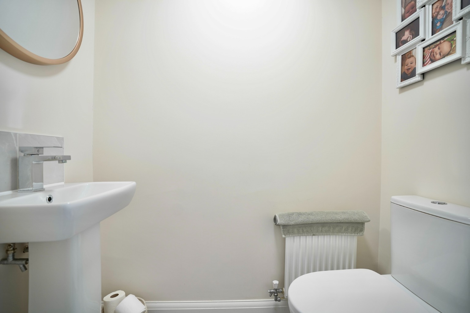 4 bed semi-detached house for sale in Butcher Drive, Huntingdon  - Property Image 8