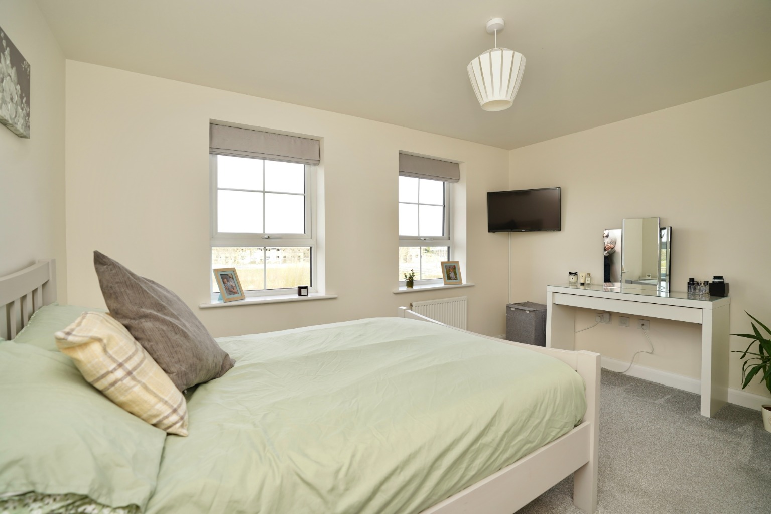 4 bed semi-detached house for sale in Butcher Drive, Huntingdon 8