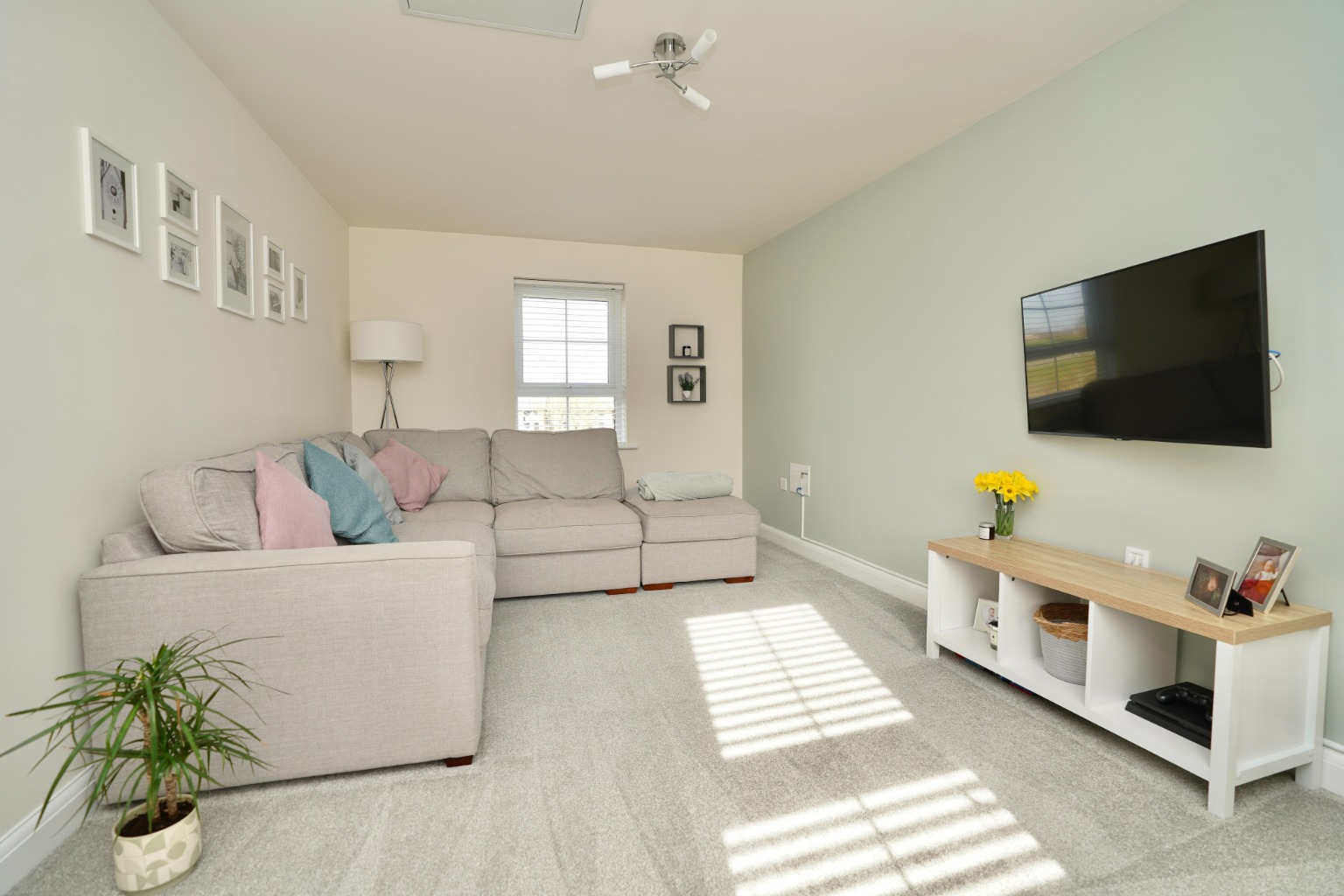 4 bed semi-detached house for sale in Butcher Drive, Huntingdon  - Property Image 3