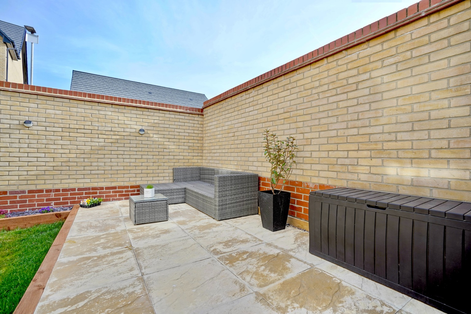 4 bed semi-detached house for sale in Butcher Drive, Huntingdon  - Property Image 16