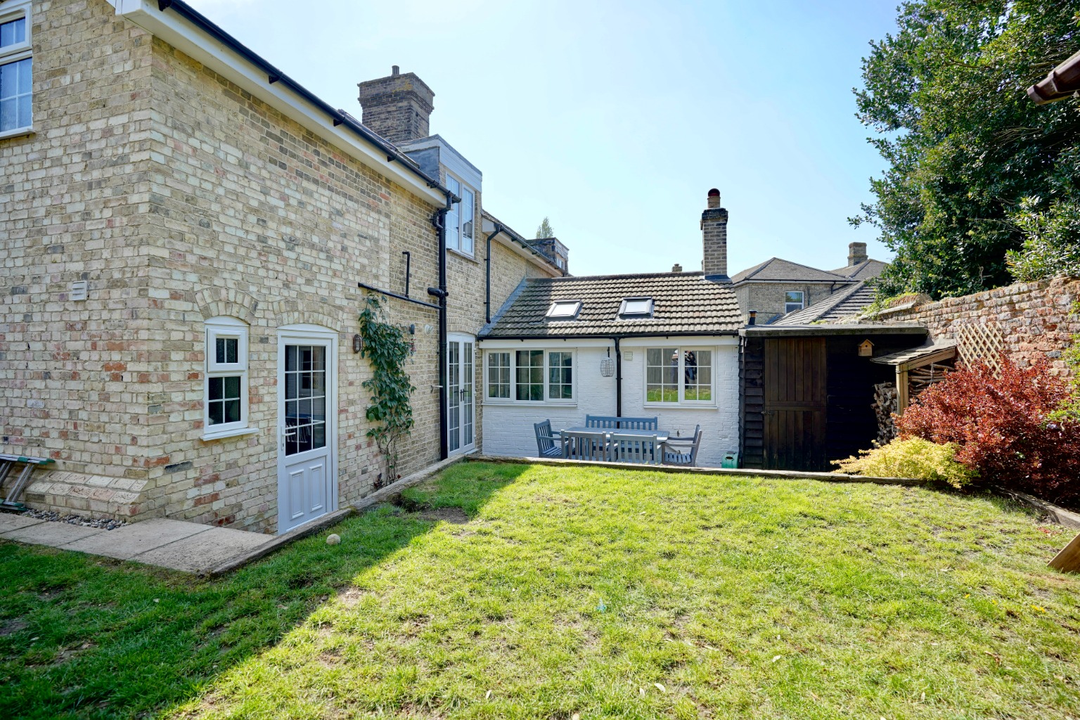 3 bed semi-detached house for sale in Station Approach, Huntingdon  - Property Image 4