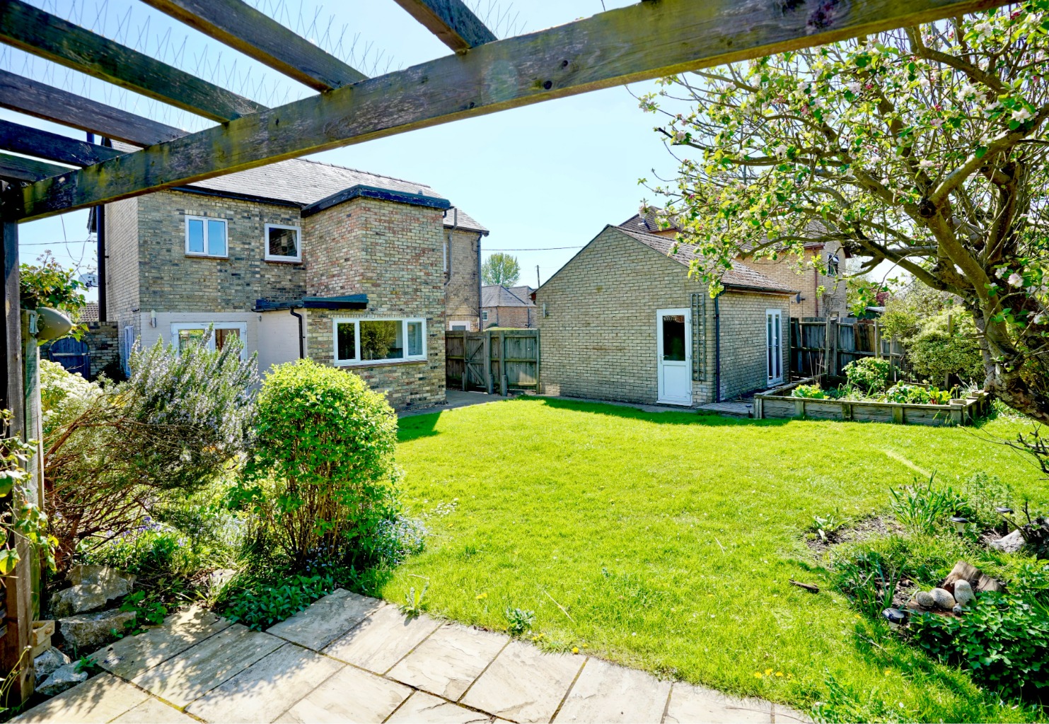 4 bed detached house for sale in Station Road, Huntingdon  - Property Image 17