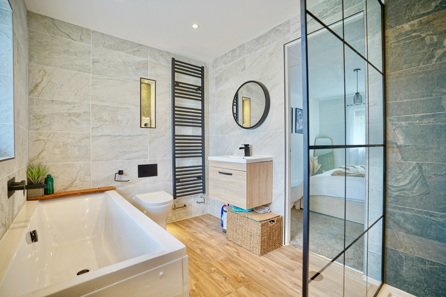 5 bed semi-detached house for sale in Belle Isle Crescent, Huntingdon  - Property Image 4