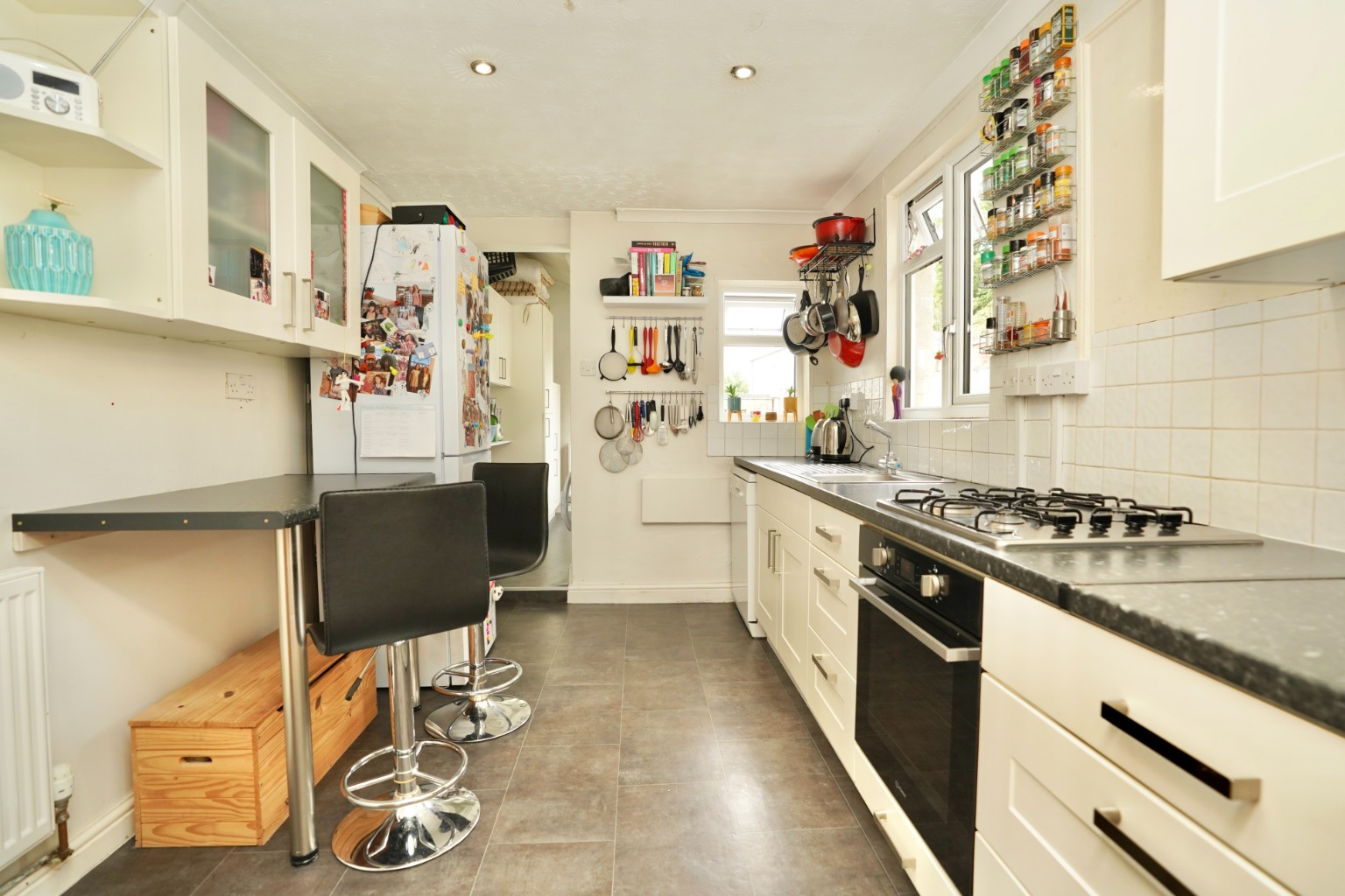 2 bed terraced house for sale in St John's Road, St. Ives  - Property Image 8