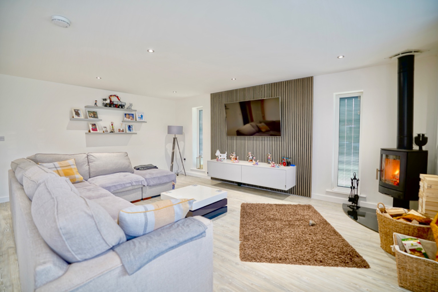 4 bed detached house for sale in Pound Road, Huntingdon 5