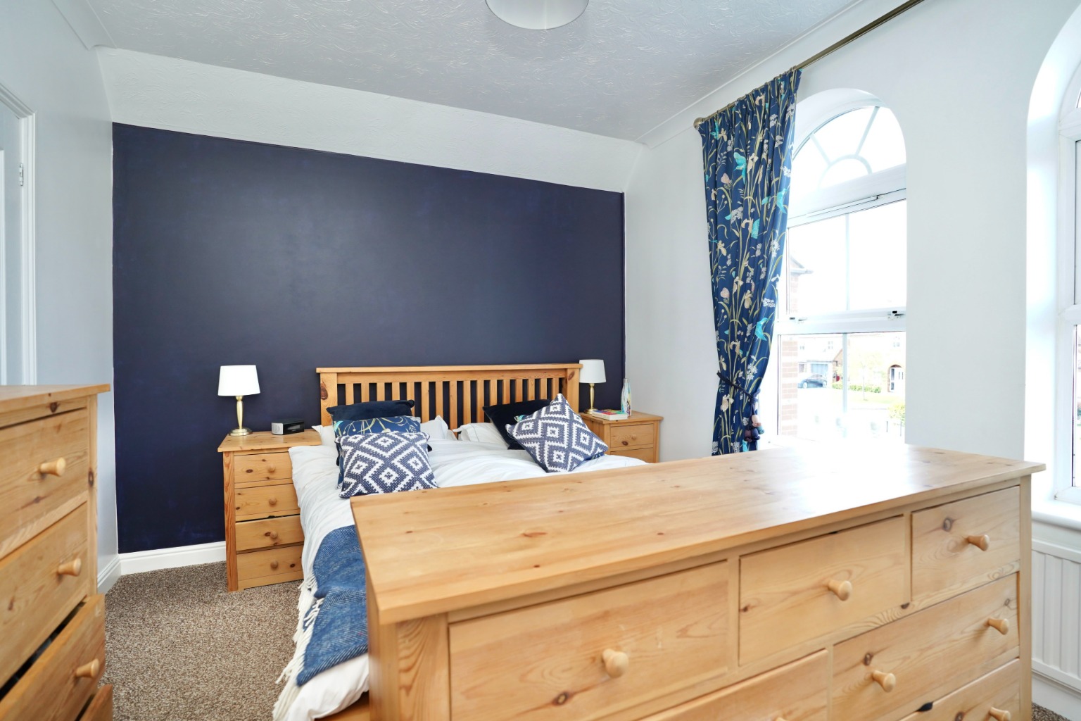 5 bed detached house for sale in Rushington Close, St. Ives 7