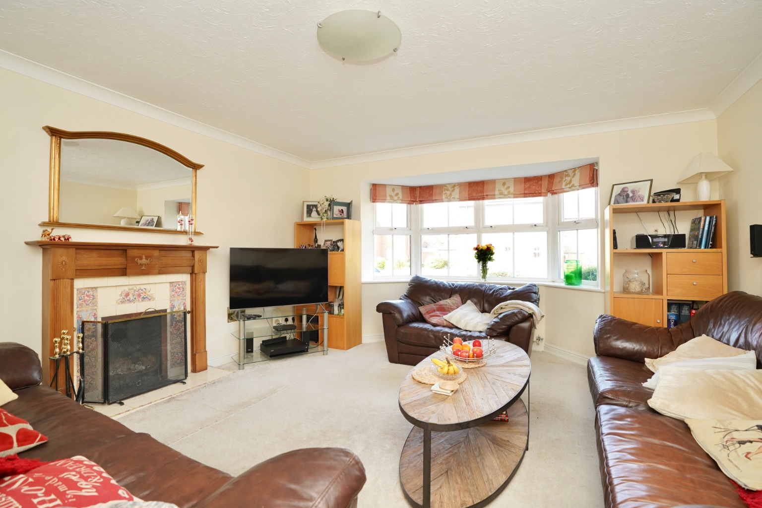 5 bed detached house for sale in Rushington Close, St. Ives  - Property Image 5
